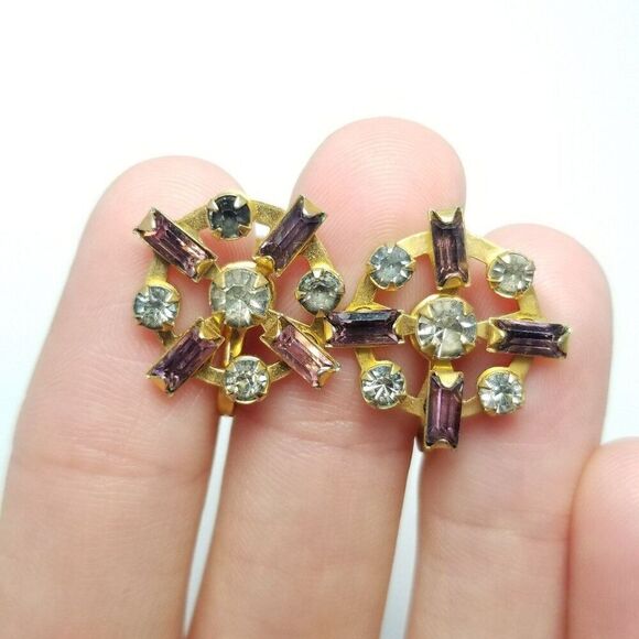 Vintage Purple Rhinestone Clip On Earrings, Gold Tone Screw Back Setting - Picture 6 of 7